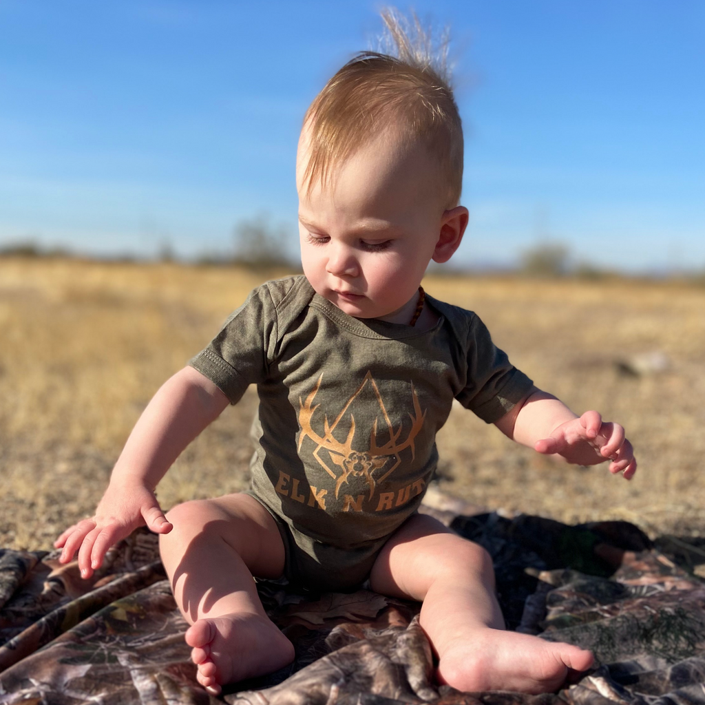 Born to Hunt Onesie - Olive Triblend - 12 to 18 Months